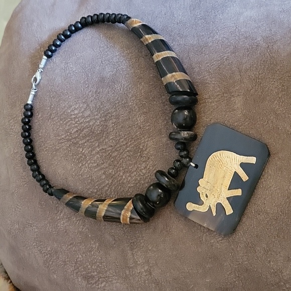 Vtg Antler Beaded Horn Carved Elephant Pendant African Unisex Necklace - Picture 2 of 11